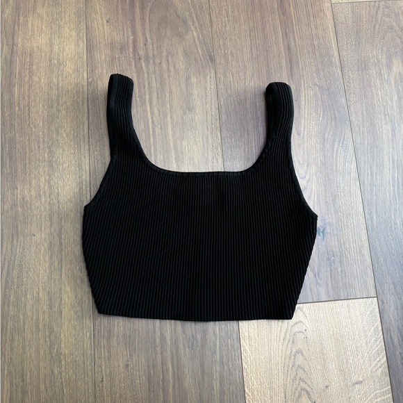 Aritzia Sculpt Knit Tank - Picture 1 of 2